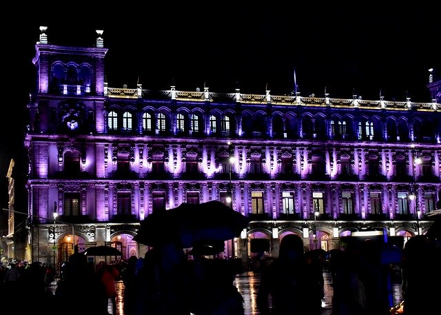 Night Building Lights - GIMP online editor free Free download Night Building Lights - free photo or picture to be edited with GIMP online image editor