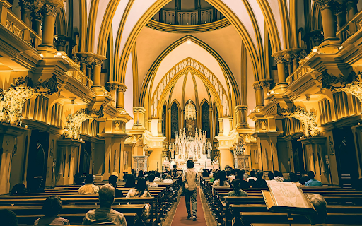 A church with a large cathedral ceiling from Chrome web store to be run with OffiDocs Chromium online A church with a large cathedral ceiling from Chrome web store to be run with OffiDocs Chromium online