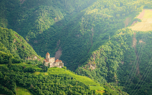 Castle by the valley from Chrome web store to be run with OffiDocs Chromium online Castle by the valley from Chrome web store to be run with OffiDocs Chromium online