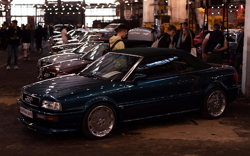 People at a Car Show from Chrome web store to be run with OffiDocs Chromium online People at a Car Show from Chrome web store to be run with OffiDocs Chromium online