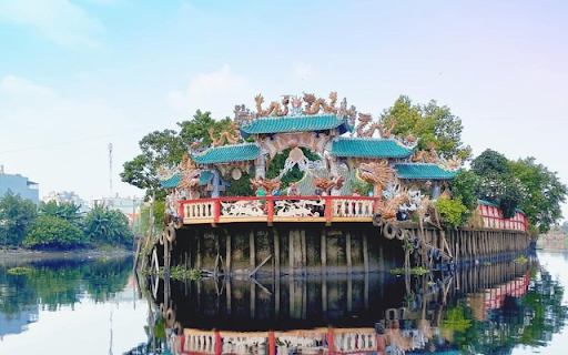 Phù Châu Floating Temple – A Hidden Spiritual Gem on the Saigon River from Chrome web store to be run with OffiDocs Chromium online Phù Châu Floating Temple – A Hidden Spiritual Gem on the Saigon River from Chrome web store to be run with OffiDocs Chromium online