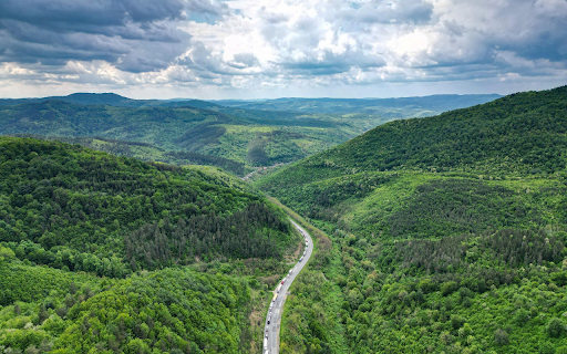 Road Through the Green Hills from Chrome web store to be run with OffiDocs Chromium online Road Through the Green Hills from Chrome web store to be run with OffiDocs Chromium online