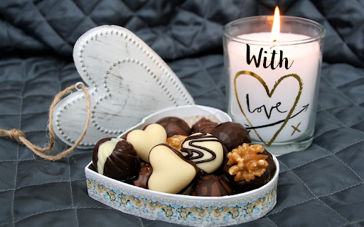 Sweet love box from Chrome web store to be run with OffiDocs Chromium online Sweet love box from Chrome web store to be run with OffiDocs Chromium online