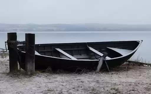 Abandoned Boat Near Lake in Wintry from Chrome web store to be run with OffiDocs Chromium online Abandoned Boat Near Lake in Wintry from Chrome web store to be run with OffiDocs Chromium online