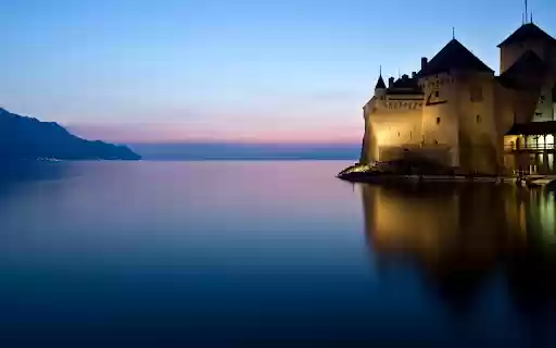 Castle by the Lake at Dusk from Chrome web store to be run with OffiDocs Chromium online Castle by the Lake at Dusk from Chrome web store to be run with OffiDocs Chromium online