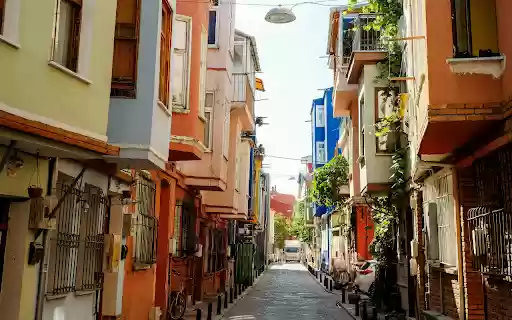 Landscape Photography of a Narrow Street from Chrome web store to be run with OffiDocs Chromium online Landscape Photography of a Narrow Street from Chrome web store to be run with OffiDocs Chromium online