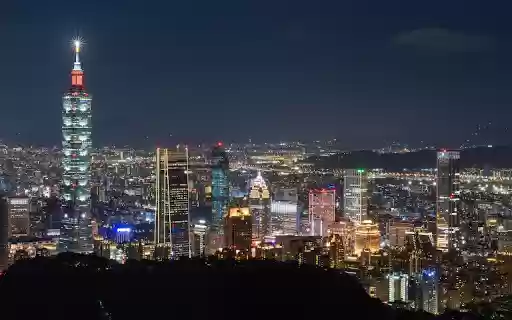 The big city glows brightly from Chrome web store to be run with OffiDocs Chromium online The big city glows brightly from Chrome web store to be run with OffiDocs Chromium online